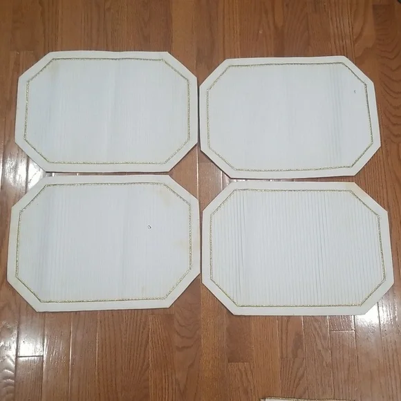 10 Piece Table Setting Set - Picture 3 of 5